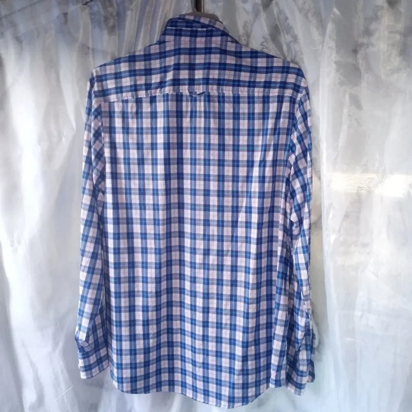 Club room shirt size large (box C ) - Picture 2 of 4